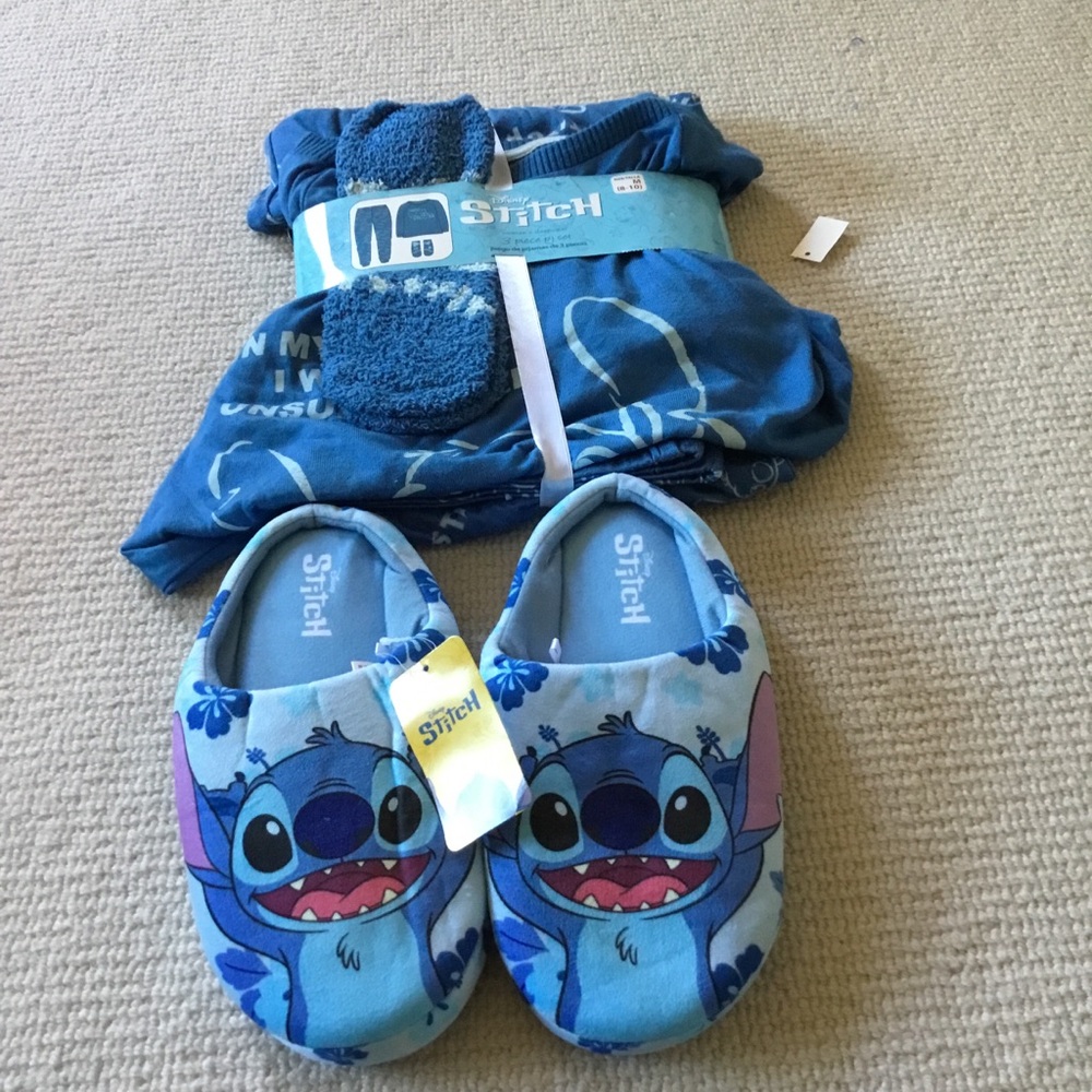 Disney Lilo & Stitch Blue Character Slippers and Pajama Set